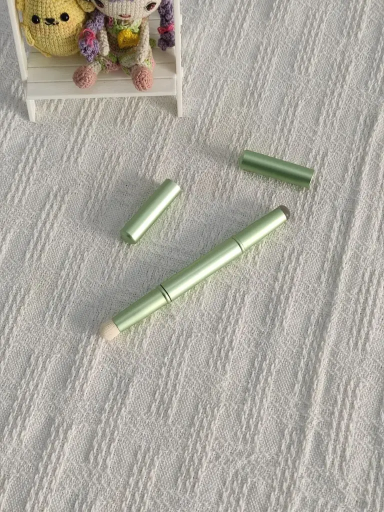 [sb2406278971438779] Silicone Lip Brush with cap (Dual) - Green