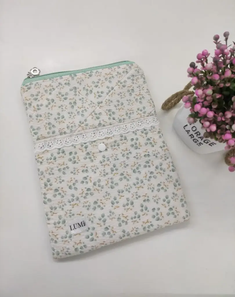 LUMi Pastel Garden iPad 11" Sleeve #1 Mint Cream