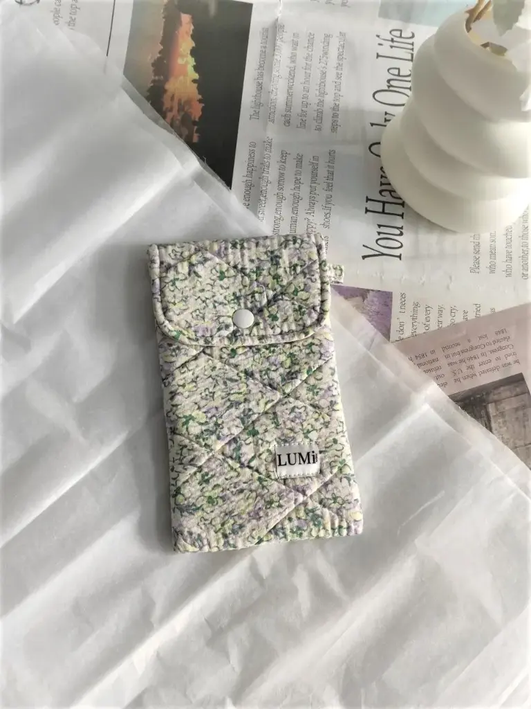 LUMi Pastel Garden Essential Case #2 Lavender Mist