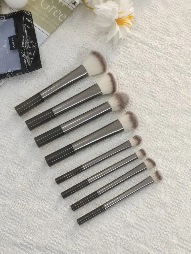 MAANGE 8pcs Professional Aluminum Tube Makeup Brush Set