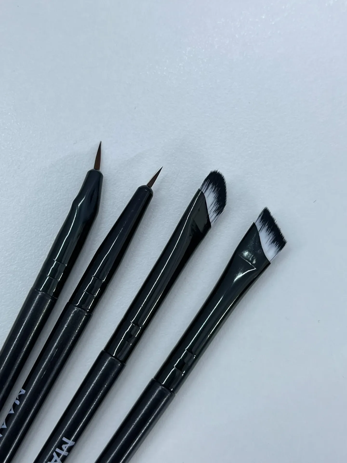MAANGE 4pcs Professional Eye Makeup Brush Set