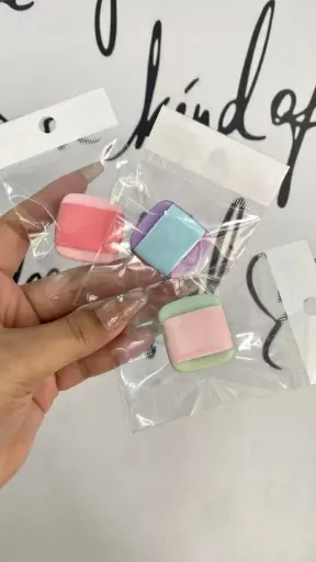 Finger Puff Square Shape Multicolor